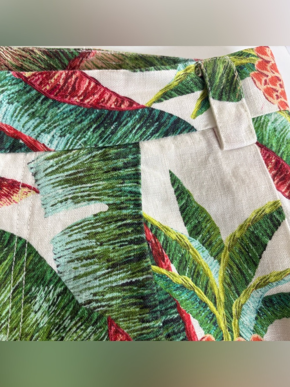 Farm Rio Pineapple Palm Forest High Rise Shorts Small NWOT - Picture 5 of 8